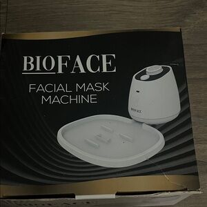 White Facial Mask Machine for At-Home Spa